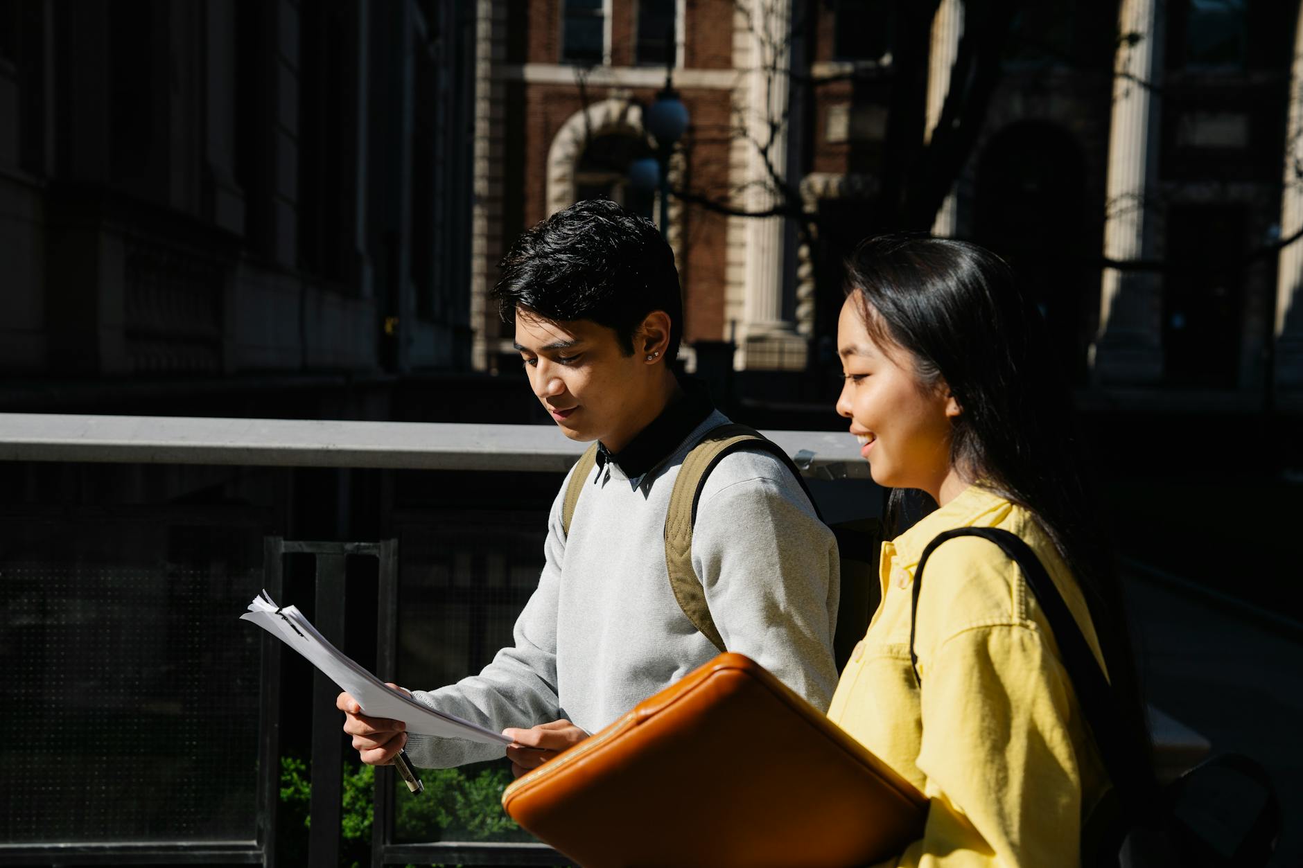 2024 Acceptance Rates for International Students at Sydney Universities: Commerce, Engineering & IT Compared