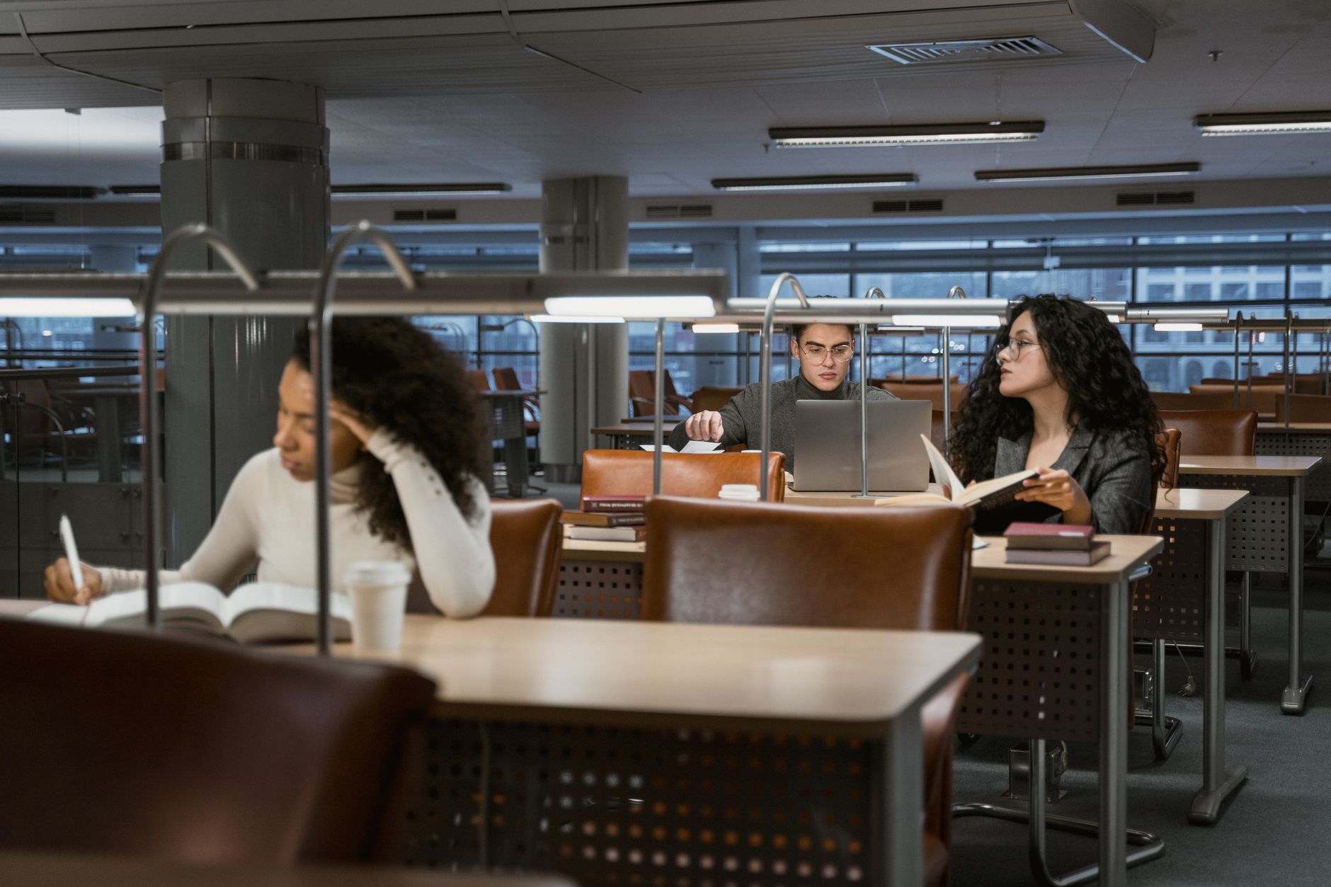 Research vs Coursework Marketing Master’s in Sydney: Which Prepares You Better for a CMO Role?